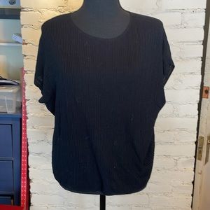 4/$20 Uniqlo Batwing Sleeve Short Sweater size small